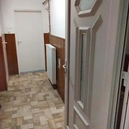 Gradina Lägenhet Gomirje